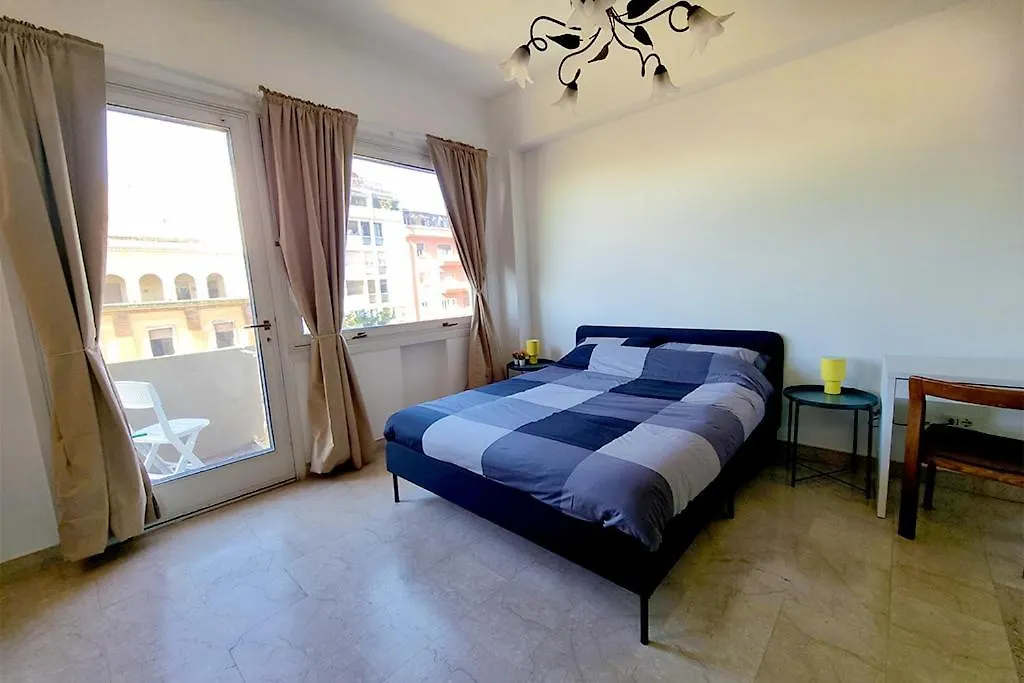 Cosy Rooms Pisa 0*,  Italy